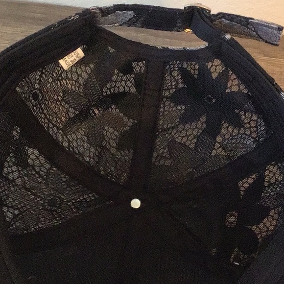 Black Floral Mesh Baseball Cap - Picture 5 of 6